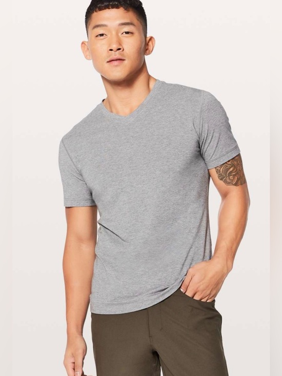 lululemon athletica Other - Lululemon 5 Year Basic V Heathered Grey ✨